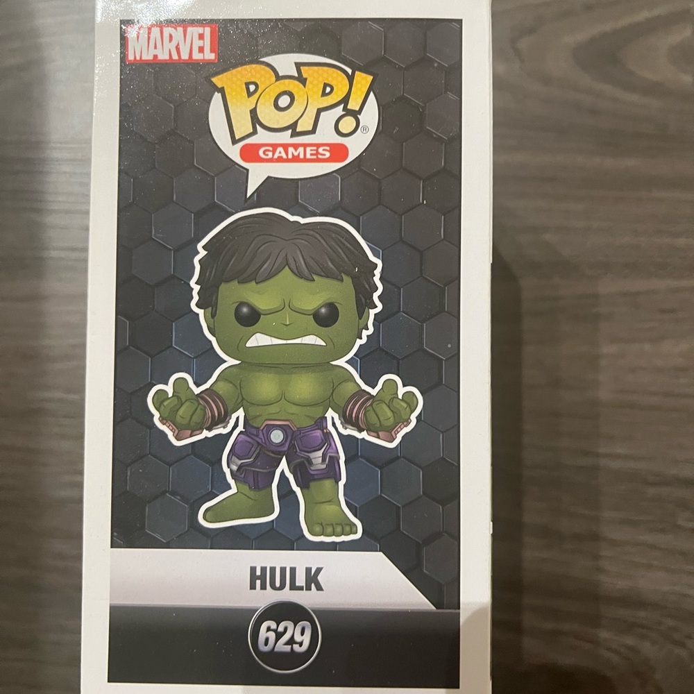 Funko Pop! Marvel Avengers Hulk Figure #629 - Picture 4 of 7
